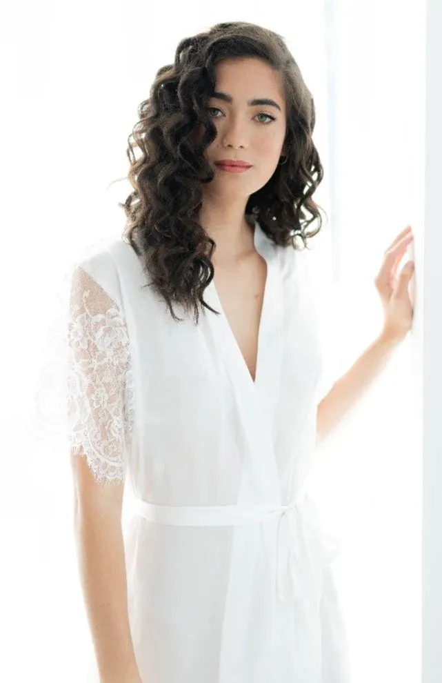Lace Blisse Robe