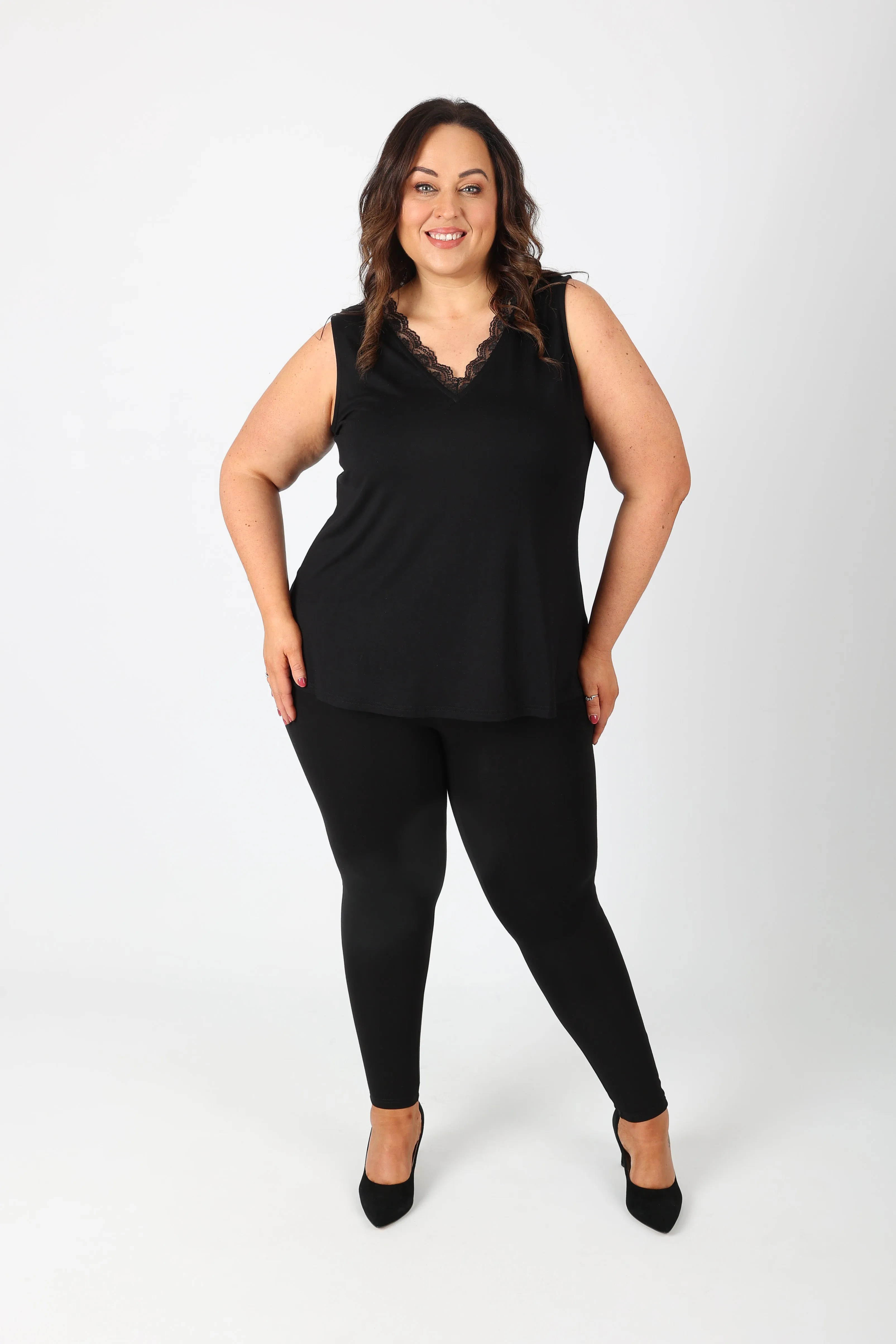 Mellomi Ava Lace Vest in Black