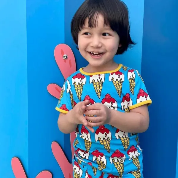 T-shirt with ice creams